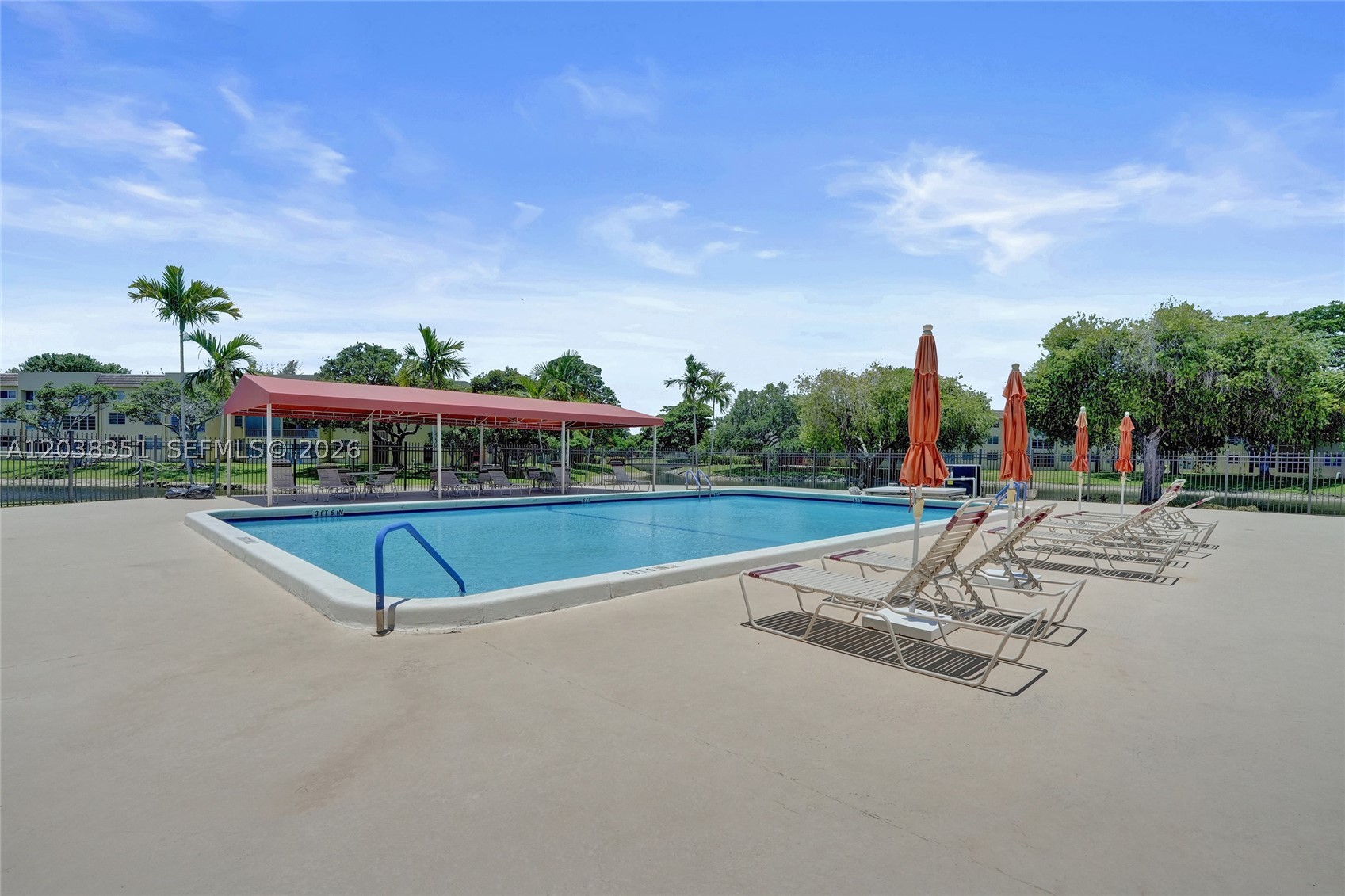 BERMUDA CLUB SIX CONDO - Residential
