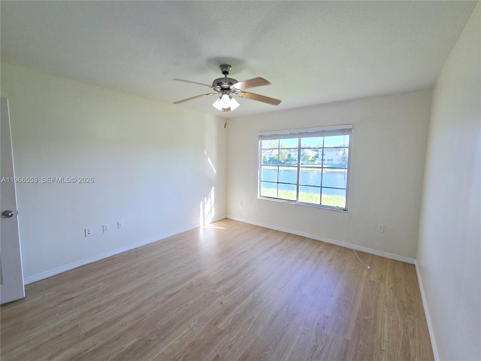 EMERALD ISLE AT LAGUNA - Residential