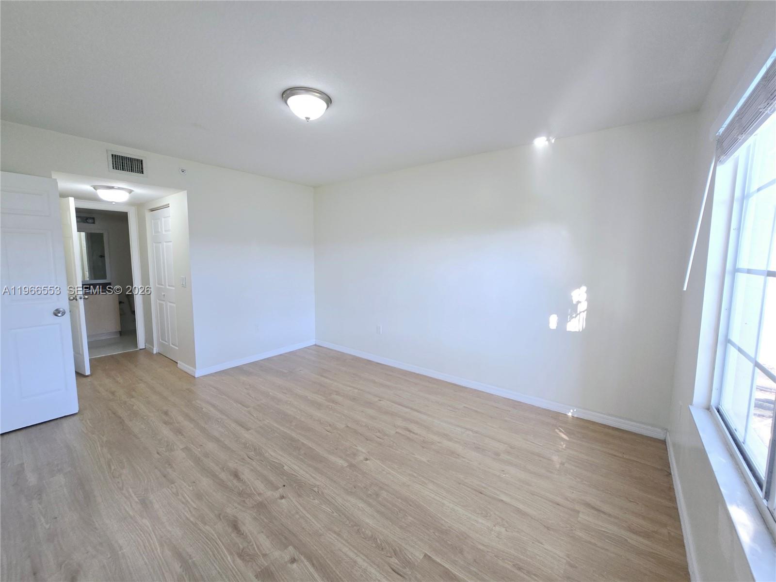 EMERALD ISLE AT LAGUNA - Residential