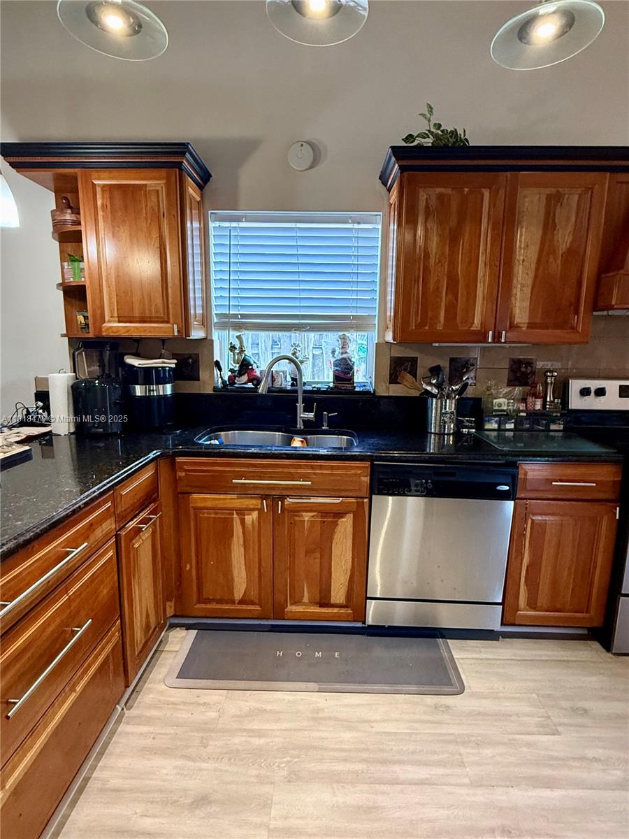 PARKVIEW PLACE - Residential