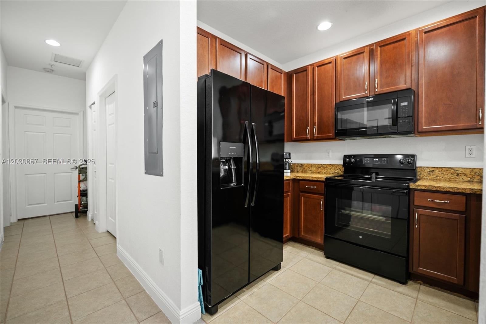 COBBLESTONE II - Residential Lease