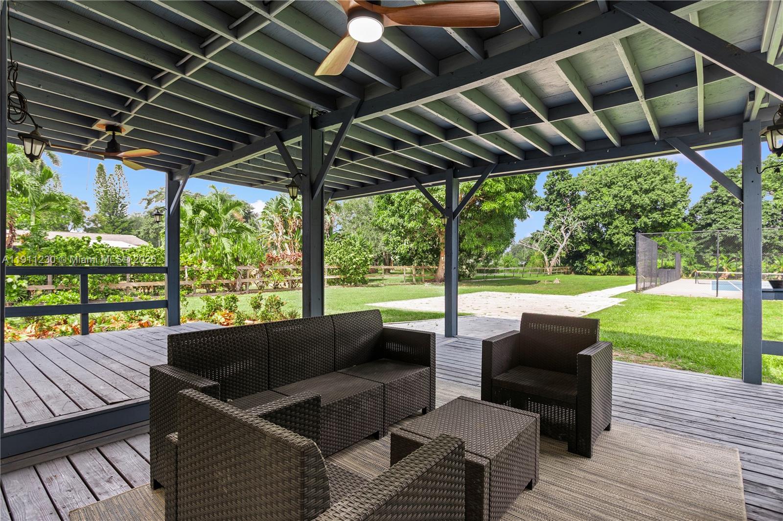 FLA FRUIT LANDS CO - Residential