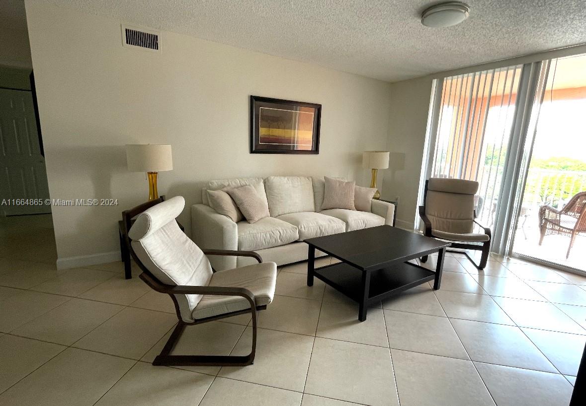 THE YACHT CLUB AT AVENTUR - Residential Lease
