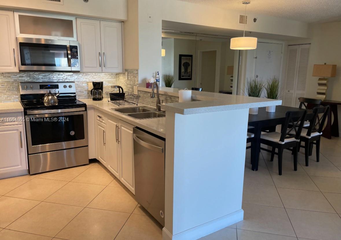 THE YACHT CLUB AT AVENTUR - Residential Lease