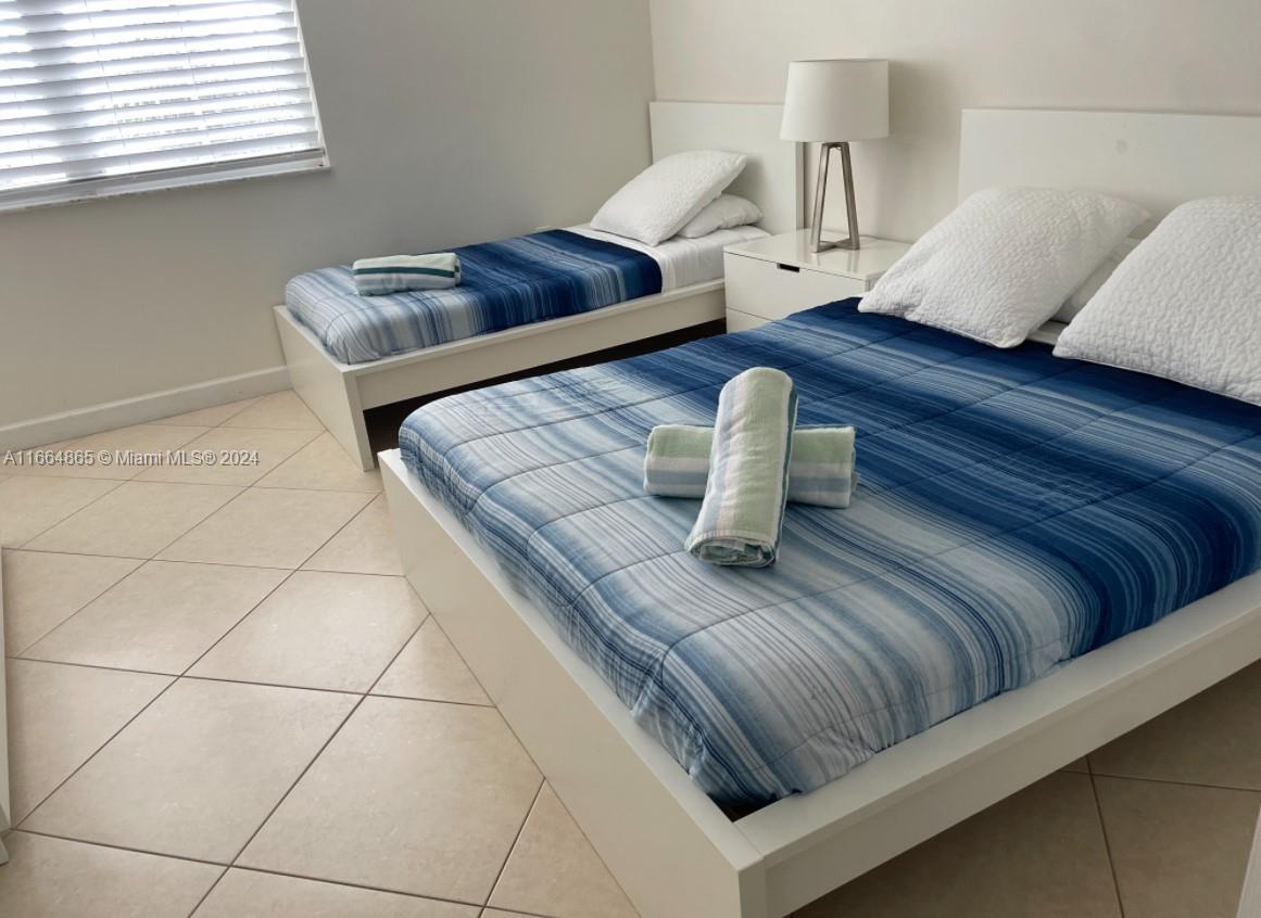 THE YACHT CLUB AT AVENTUR - Residential Lease