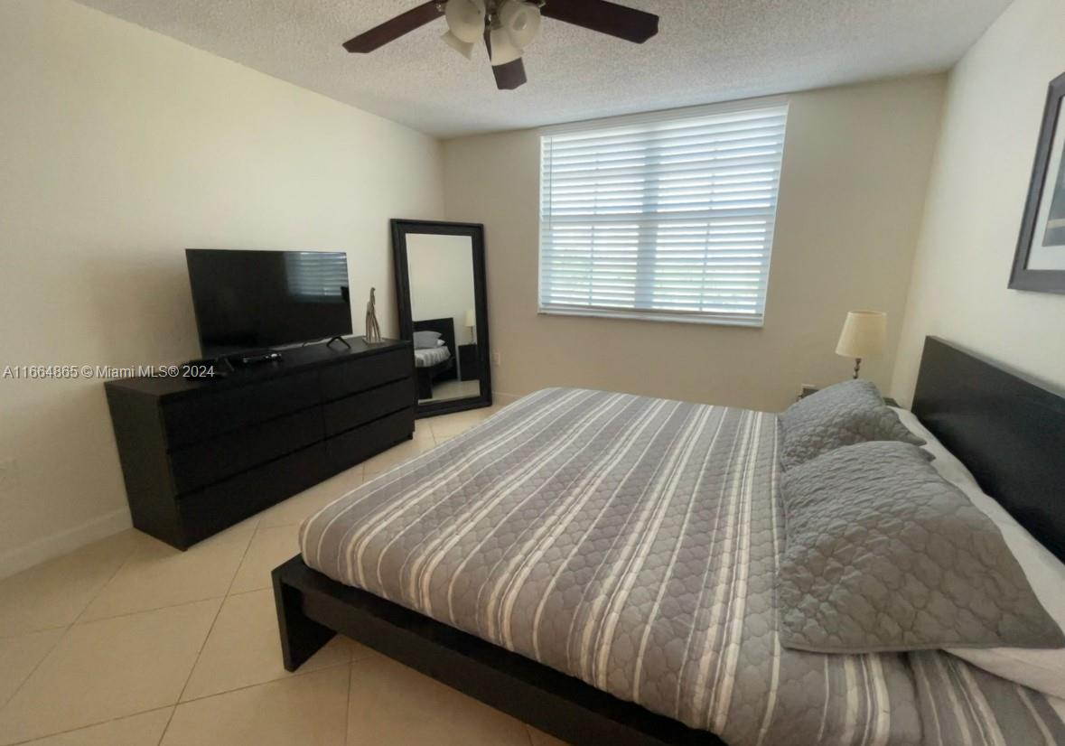THE YACHT CLUB AT AVENTUR - Residential Lease