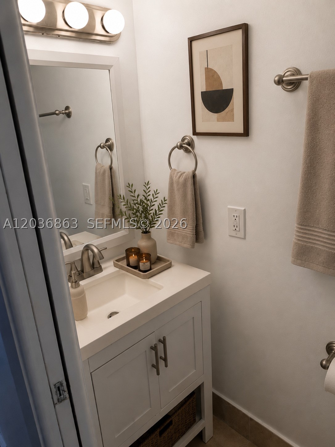 MILLER DREAM TOWNHOMES CO - Residential Lease