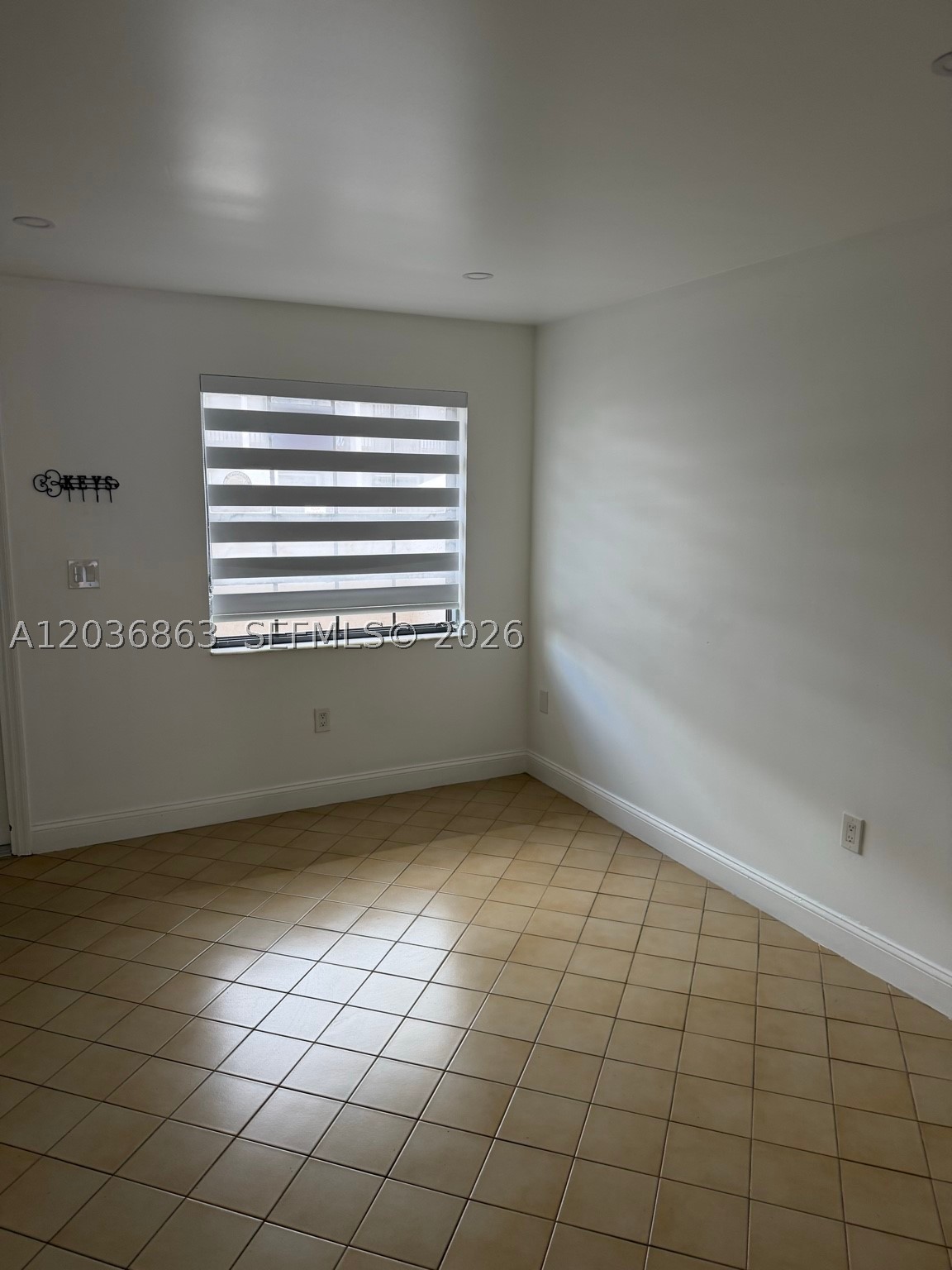 MILLER DREAM TOWNHOMES CO - Residential Lease