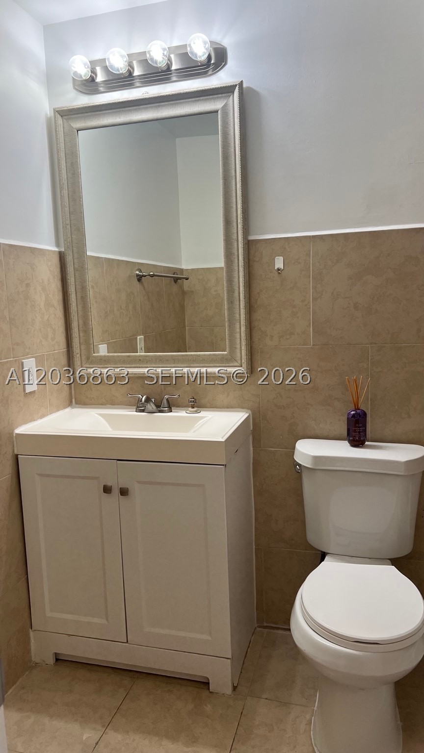 MILLER DREAM TOWNHOMES CO - Residential Lease