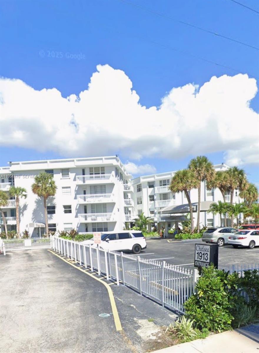 CHELSEA BAYVIEW CONDO - Residential