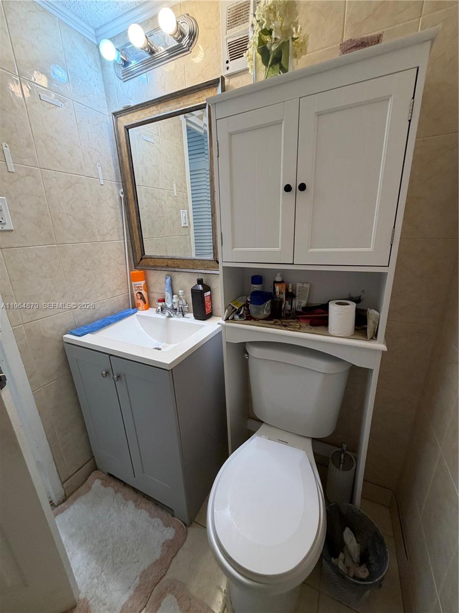 CHELSEA BAYVIEW CONDO - Residential