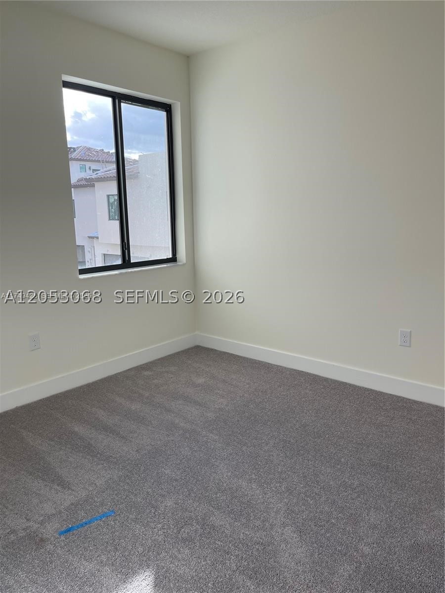 DOWNTOWN DORAL SOUTH PHAS - Residential