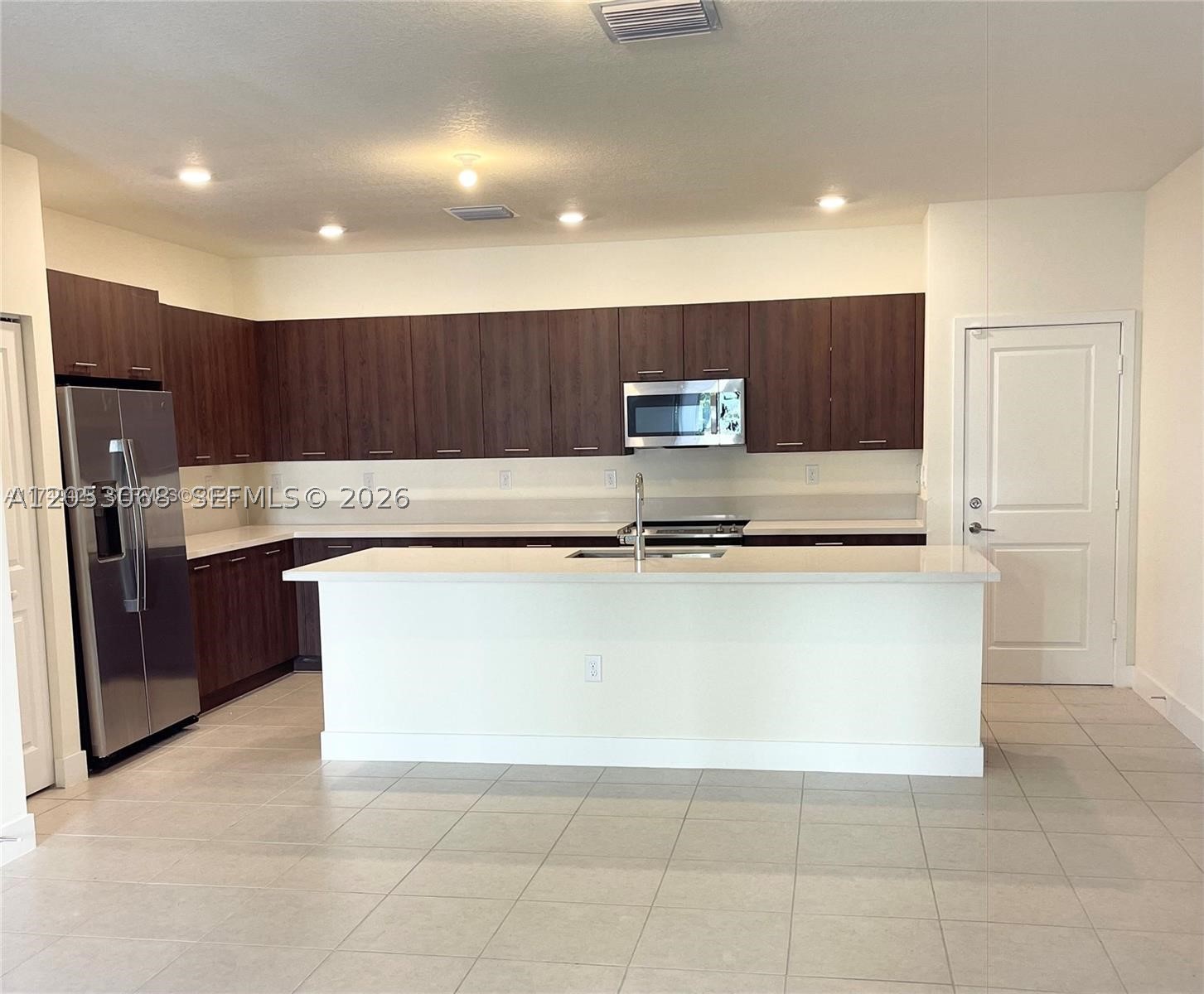 DOWNTOWN DORAL SOUTH PHAS - Residential