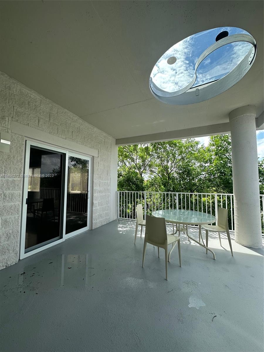 LAWRENCE ESTATES LAND COS - Residential Lease