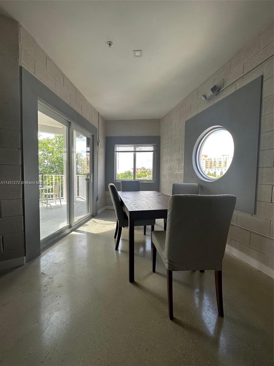 LAWRENCE ESTATES LAND COS - Residential Lease