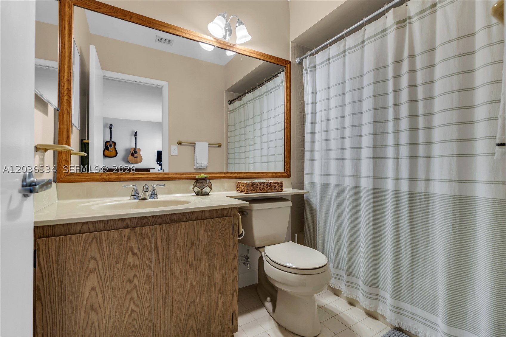 CALUSA POINT - Residential Lease
