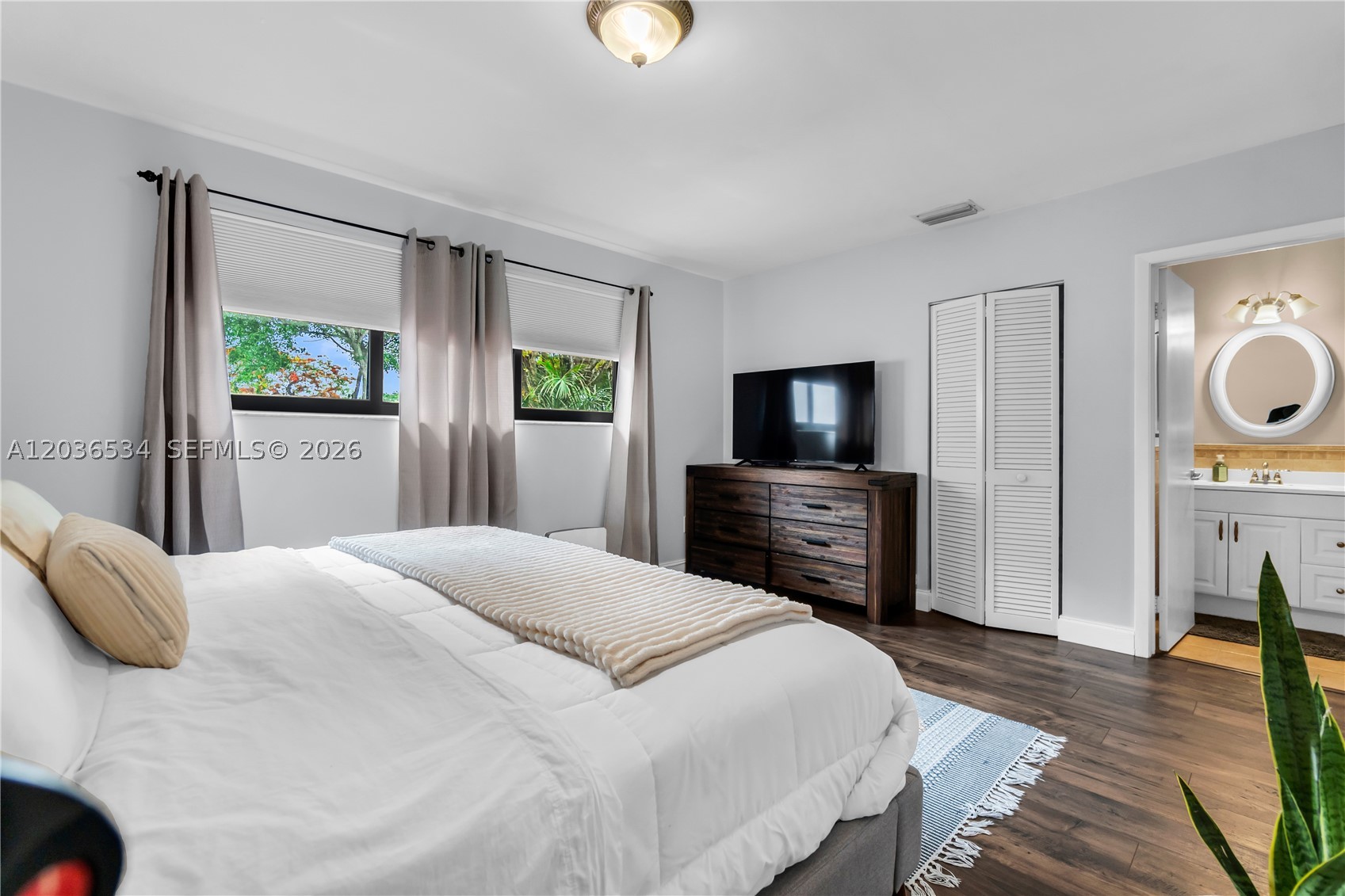 CALUSA POINT - Residential Lease