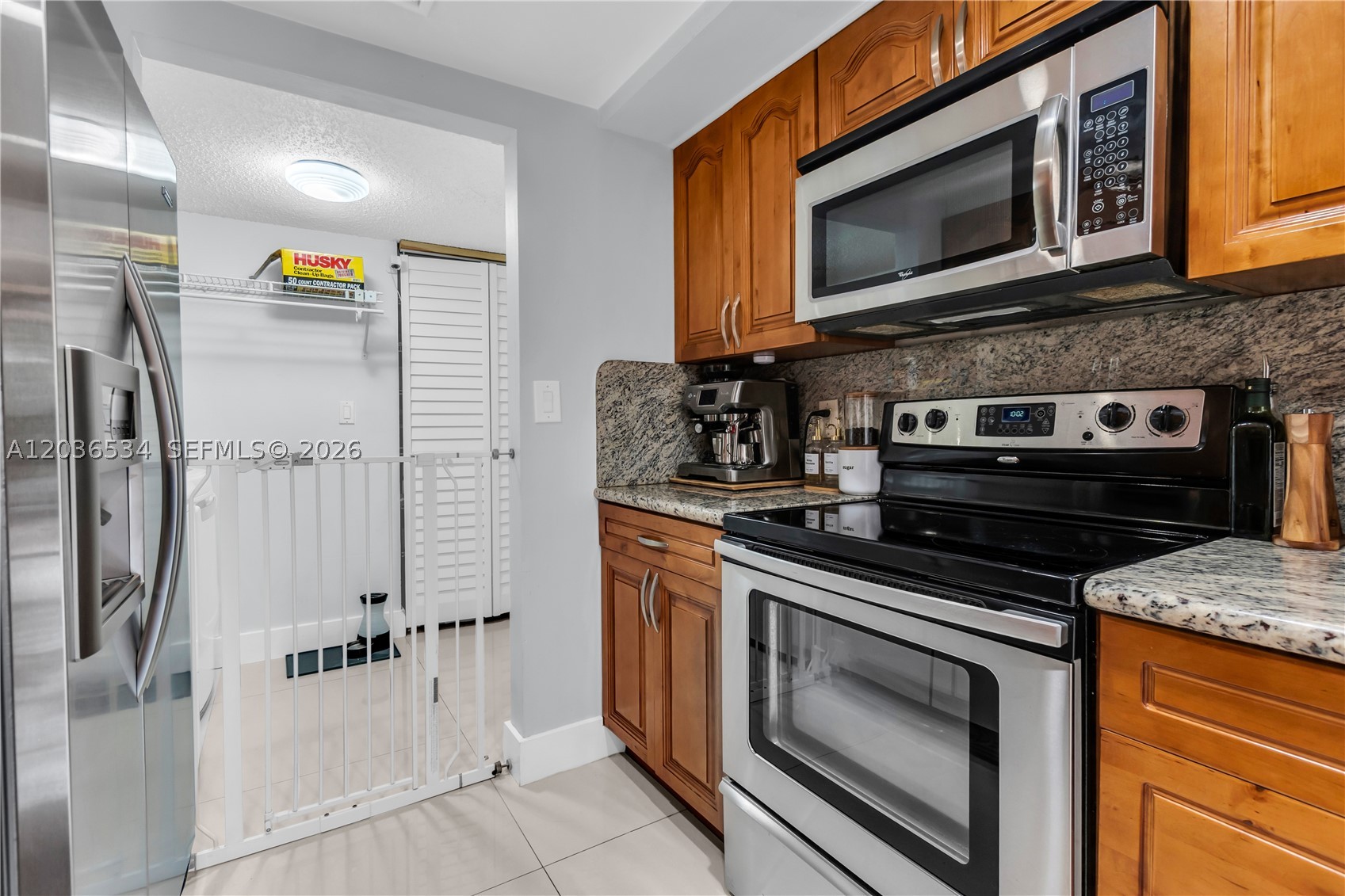 CALUSA POINT - Residential Lease