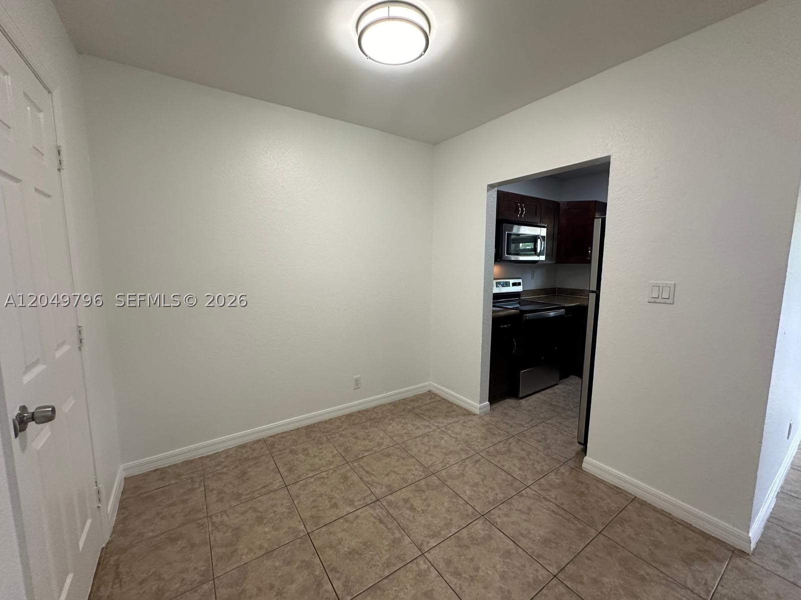 HIGHLAND ESTATES - Residential Lease