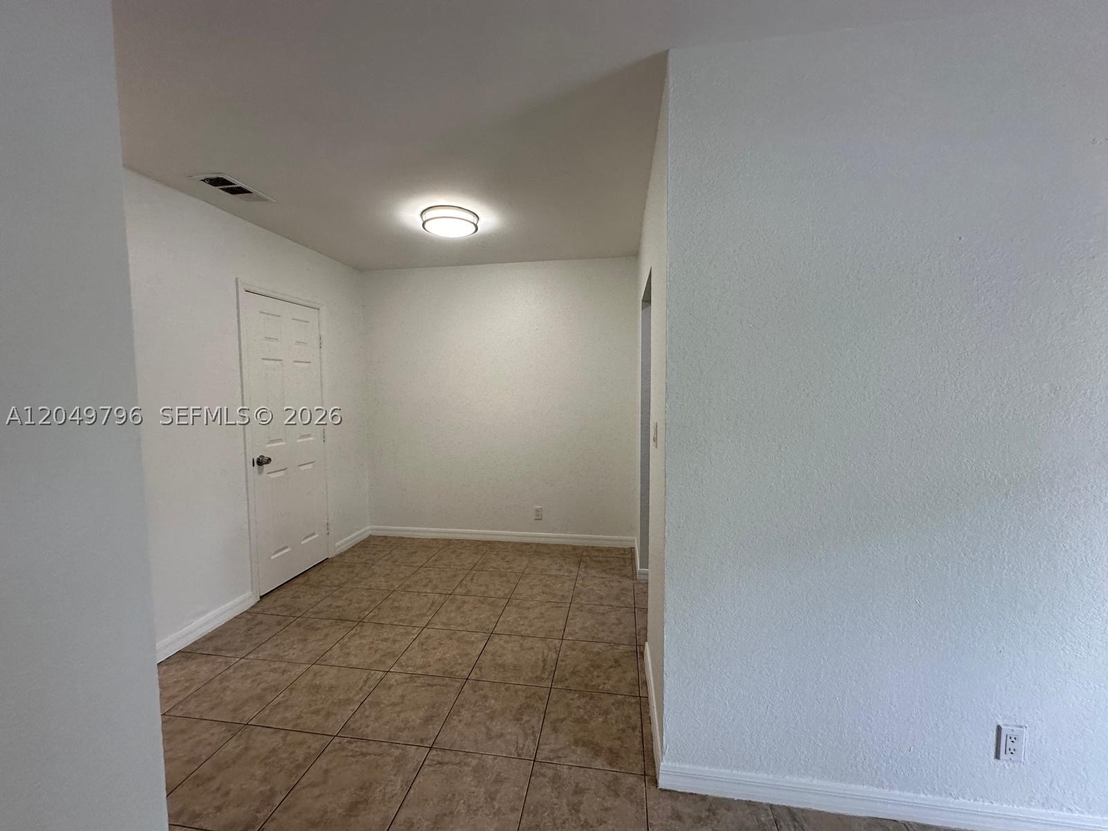 HIGHLAND ESTATES - Residential Lease