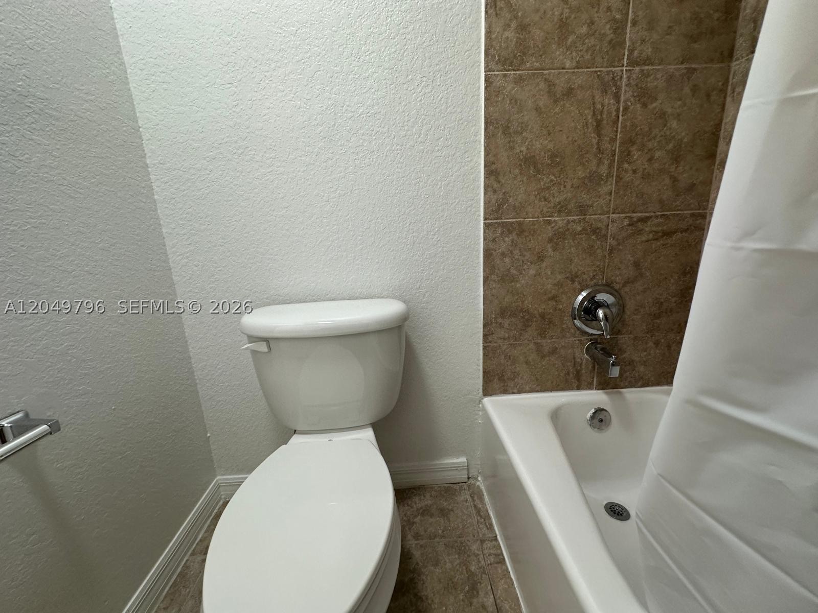 HIGHLAND ESTATES - Residential Lease