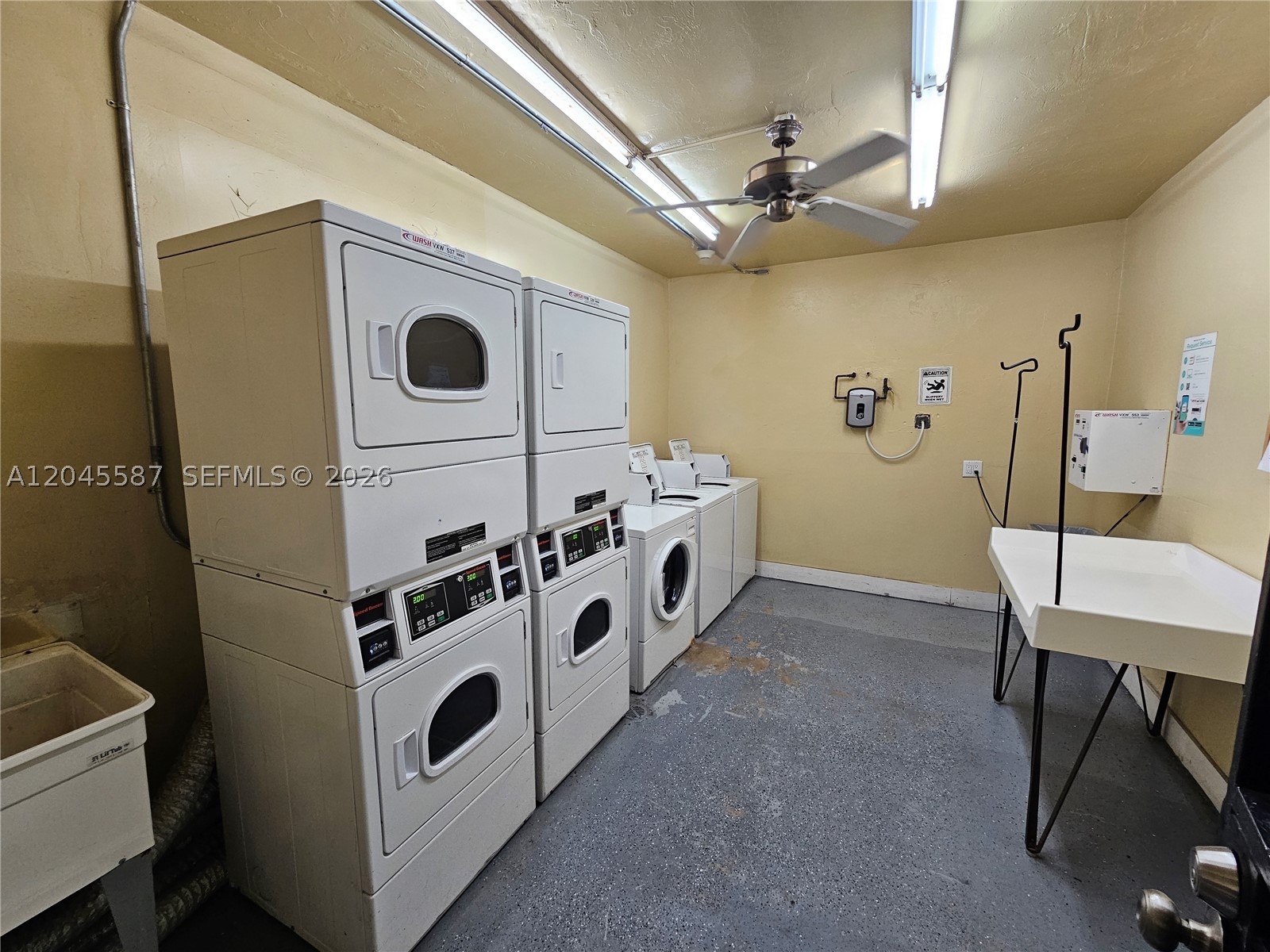 CAPRI GARDENS CONDO - Residential