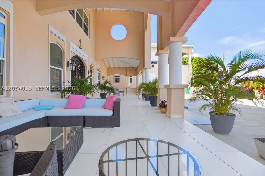 ANTIGUA AND BARBUDA - Residential