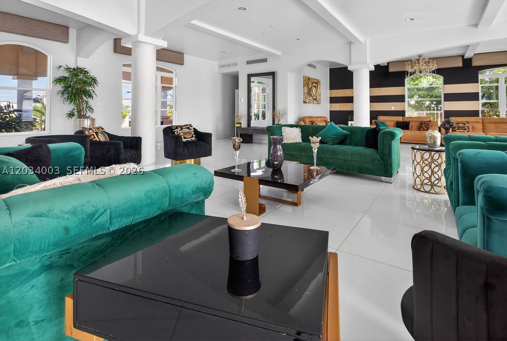 ANTIGUA AND BARBUDA - Residential