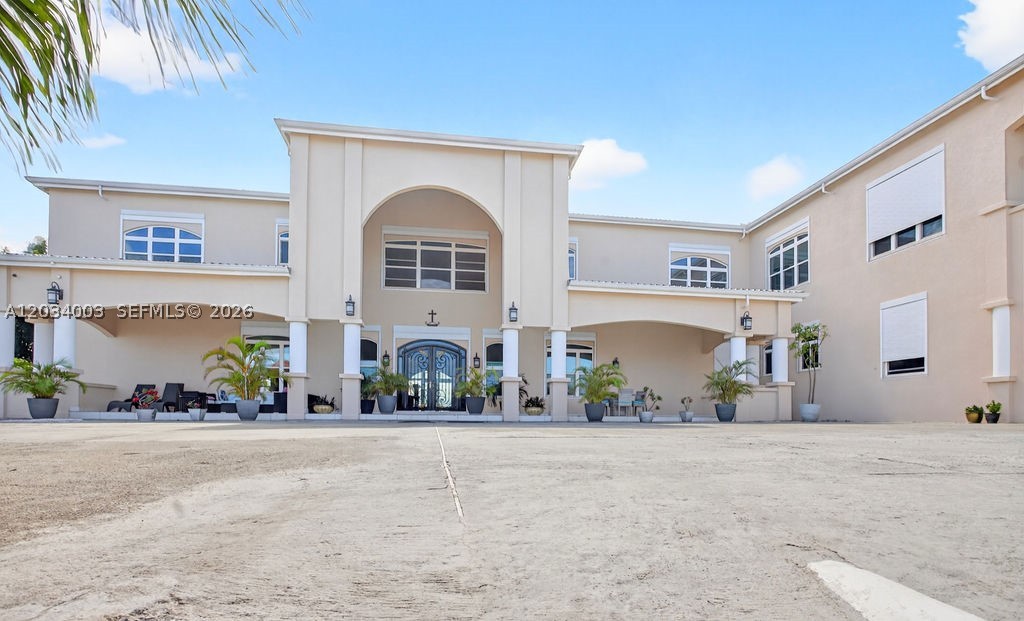 ANTIGUA AND BARBUDA - Residential