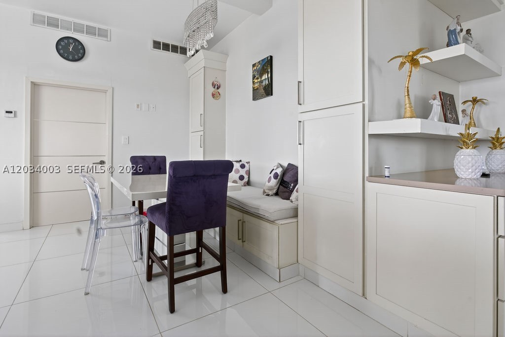 ANTIGUA AND BARBUDA - Residential