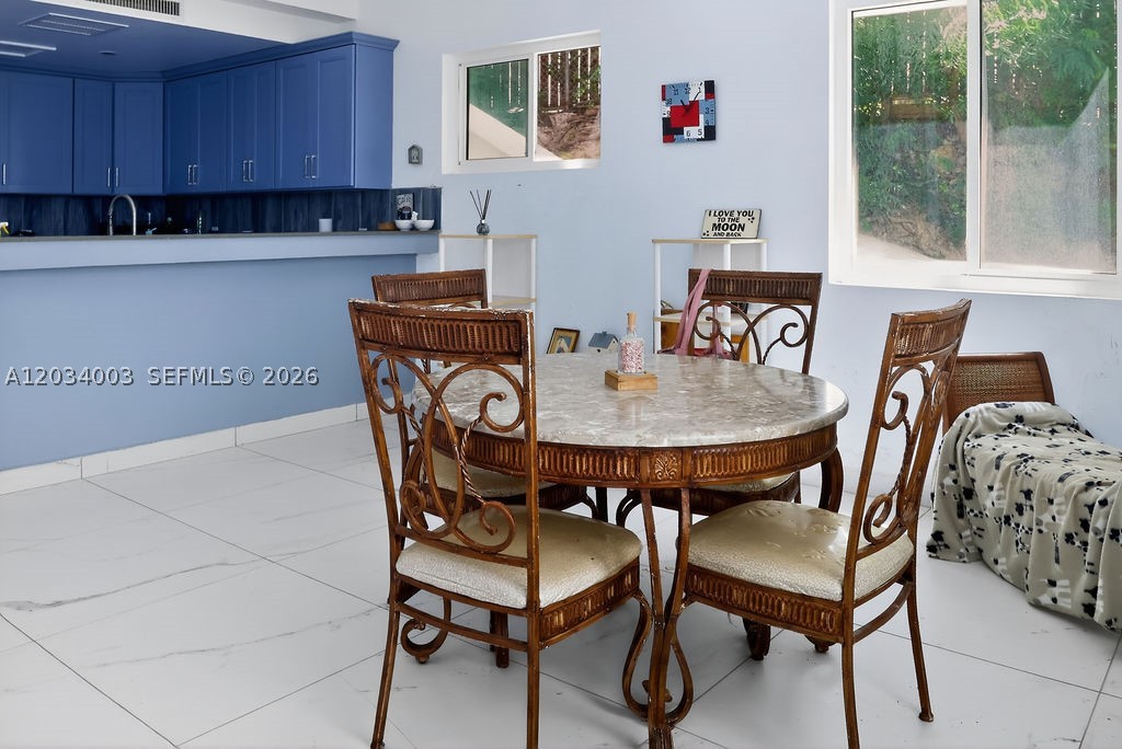 ANTIGUA AND BARBUDA - Residential