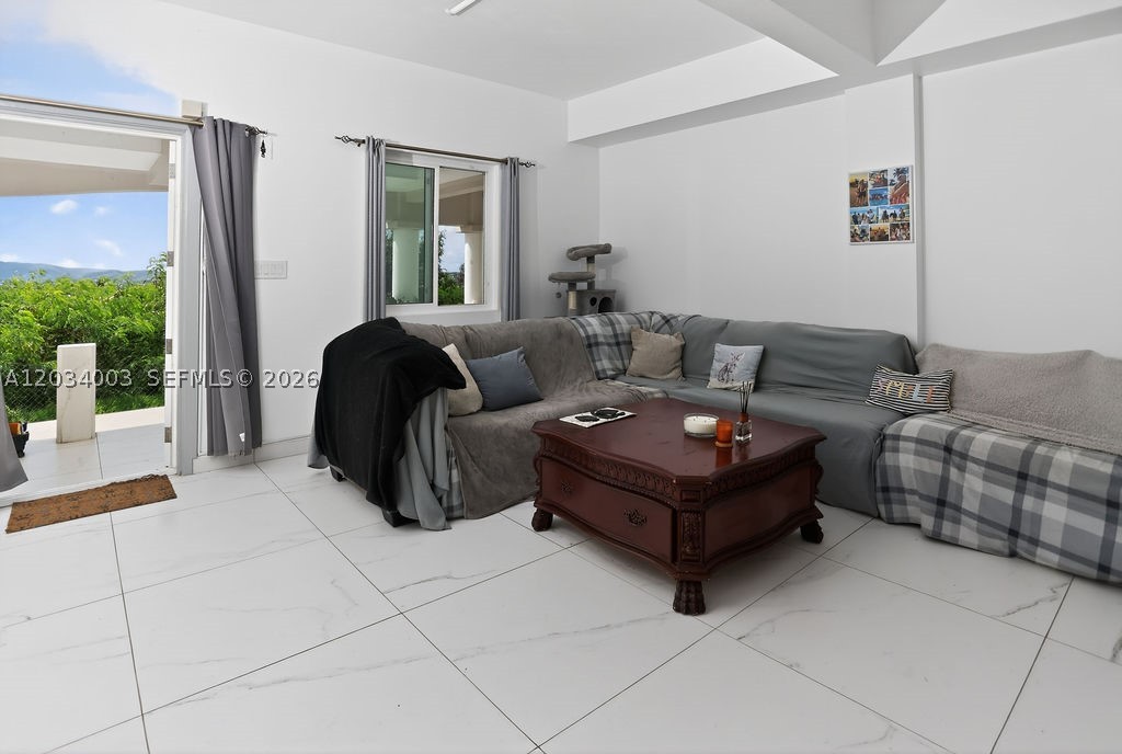 ANTIGUA AND BARBUDA - Residential