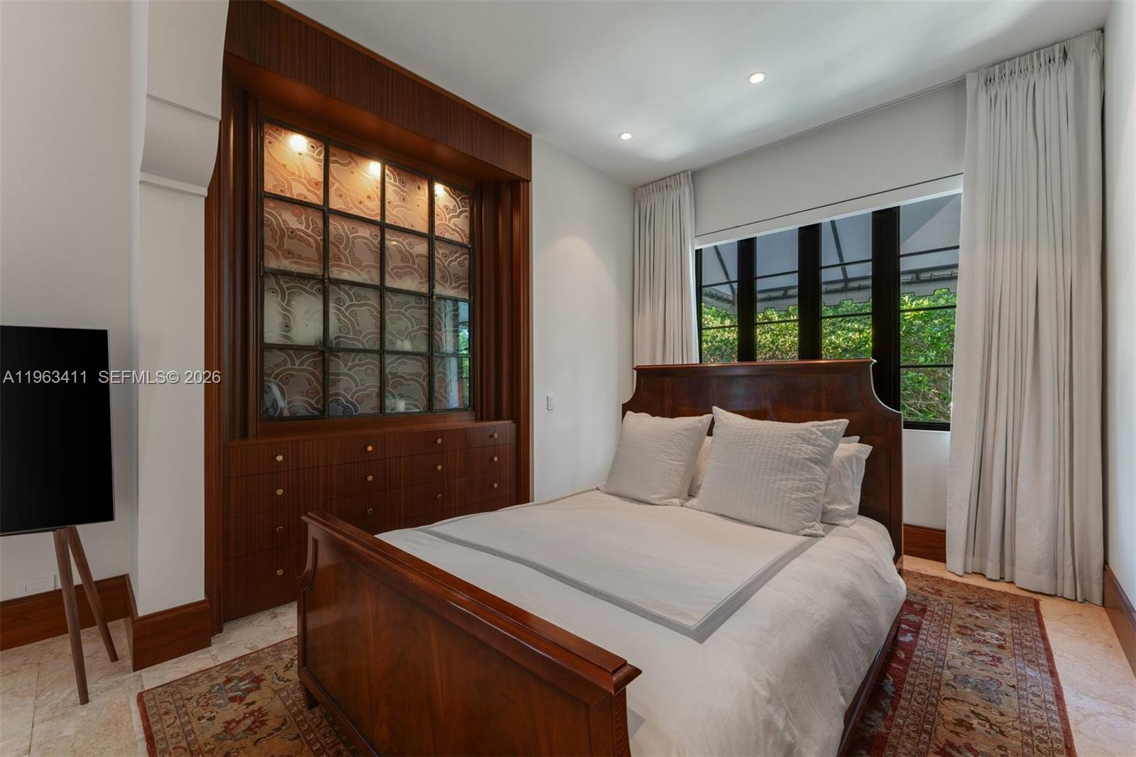 TROPICAL ISLE HOMES SUB 1 - Residential