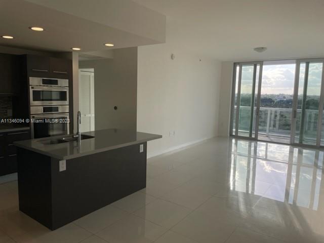 GRAND BAY COMMONS SOUTH - Residential