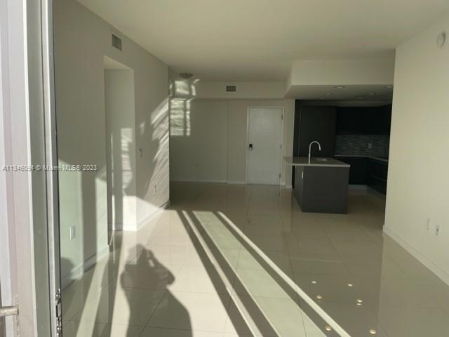 GRAND BAY COMMONS SOUTH - Residential