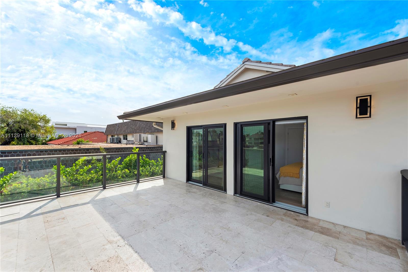 HOLLYWOOD GOLF ESTATES SE - Residential