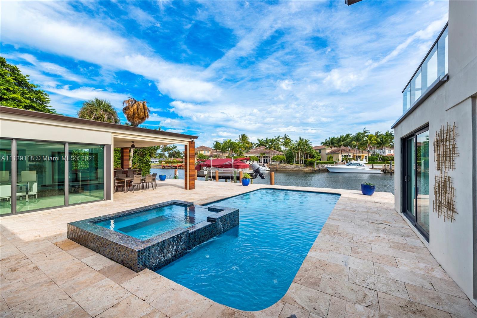 HOLLYWOOD GOLF ESTATES SE - Residential