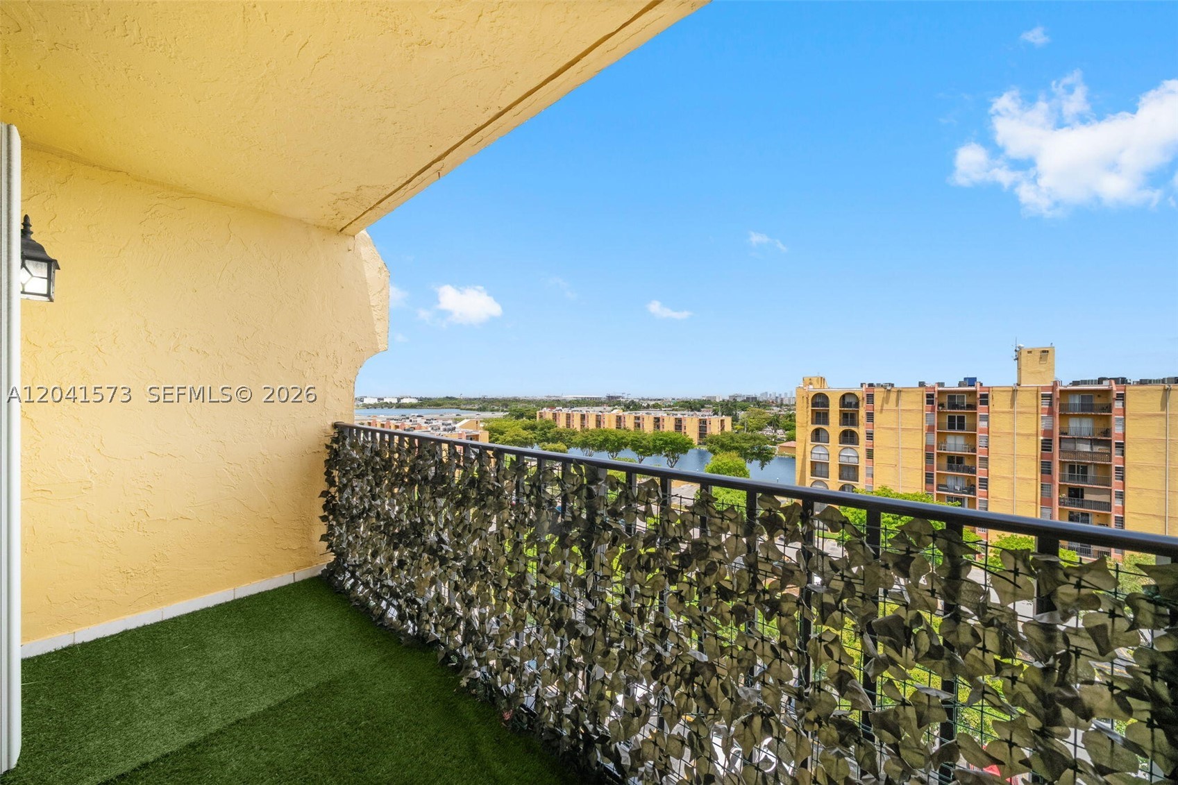 SUNSET VILLAS NO 3 CONDO - Residential