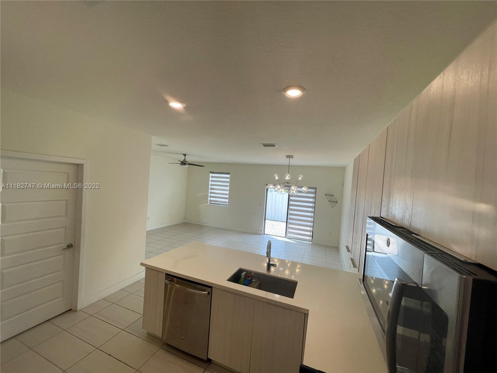 GRAND BAY NORTH - Residential