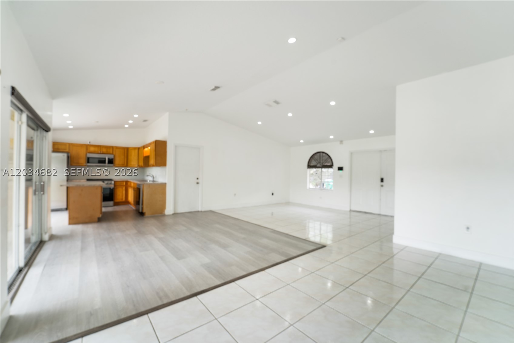 MAJESTIC ESTATES 3RD ADDN - Residential