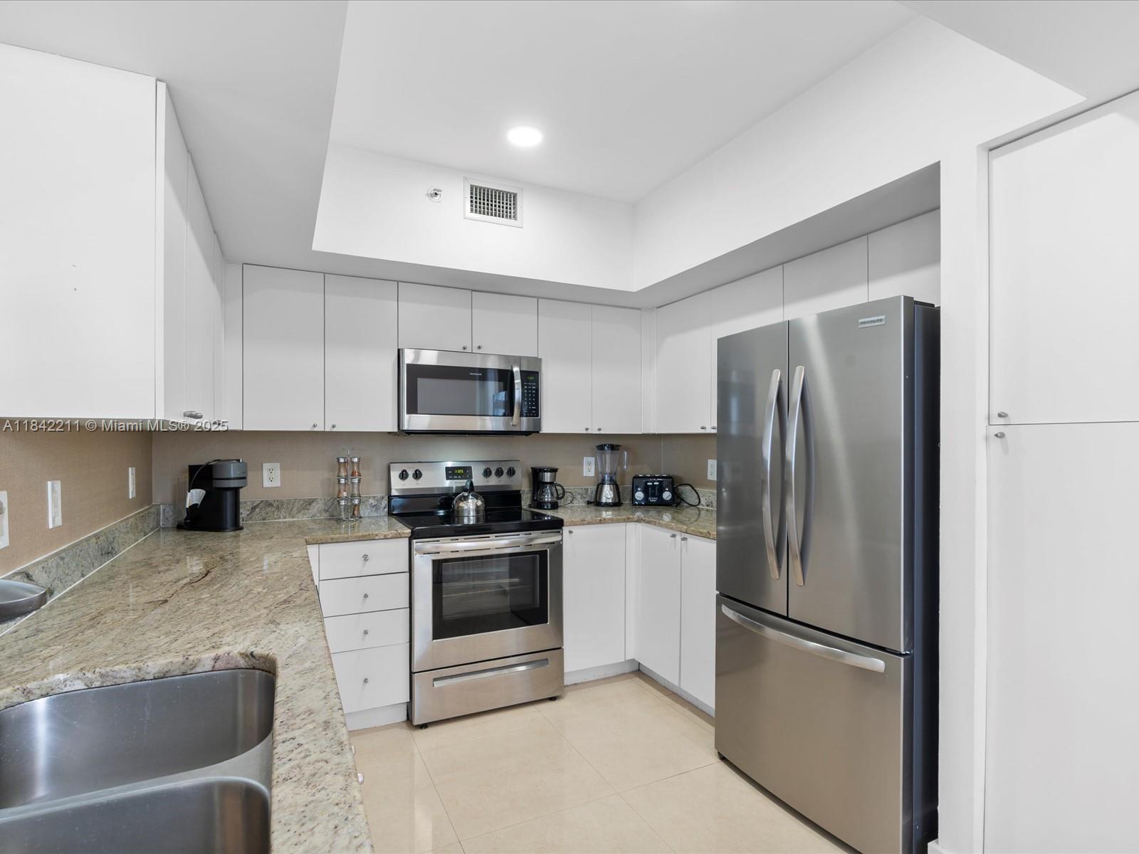 OCEAN POINT BEACH CLUB CO - Residential
