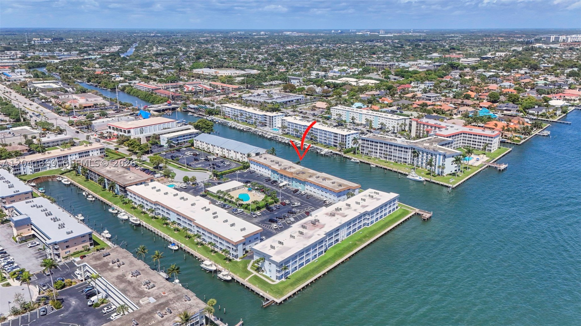 SHORE CLUB APTS B & C CON - Residential