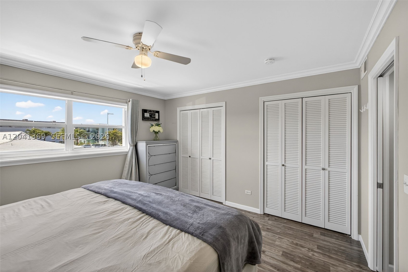 SHORE CLUB APTS B & C CON - Residential
