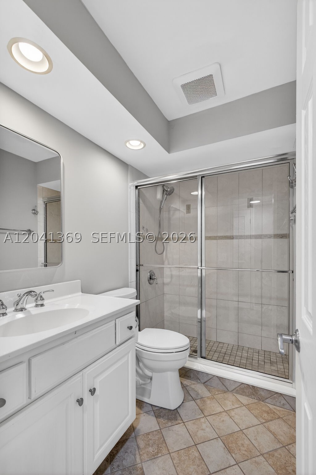 SHORE CLUB APTS B & C CON - Residential