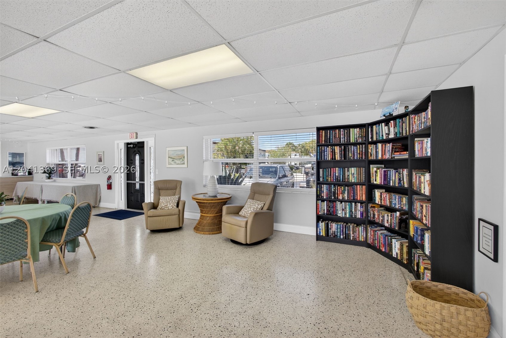 SHORE CLUB APTS B & C CON - Residential