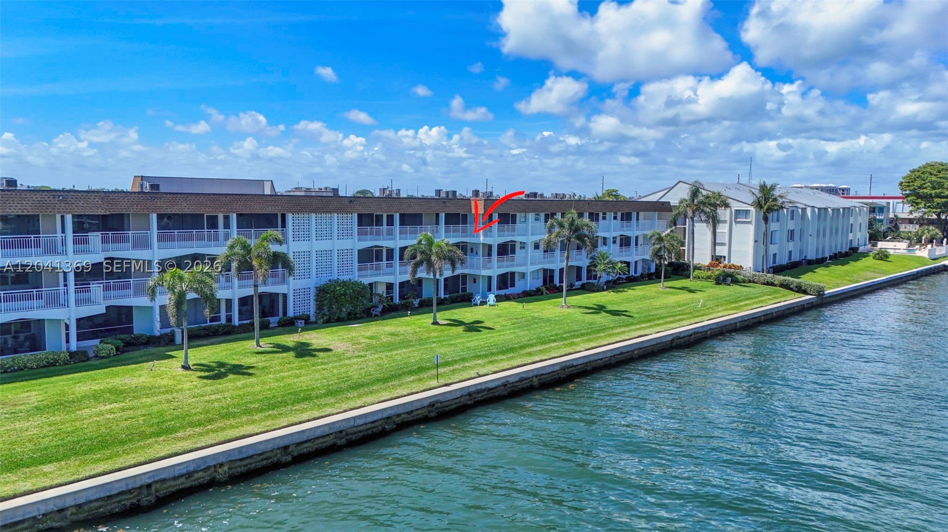 SHORE CLUB APTS B & C CON - Residential