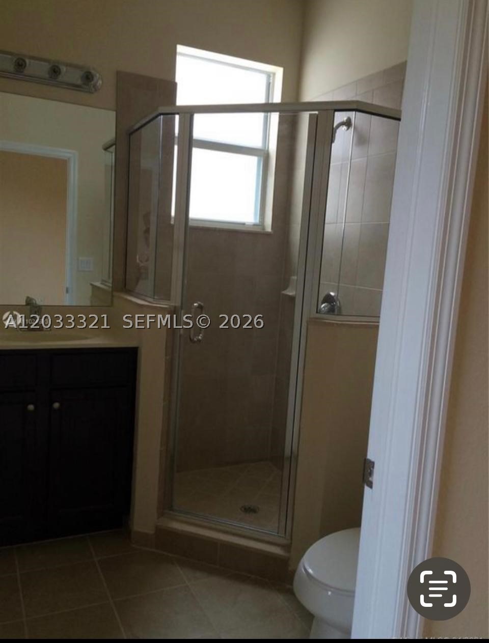 KENDALL COMMONS TOWNHOMES - Residential