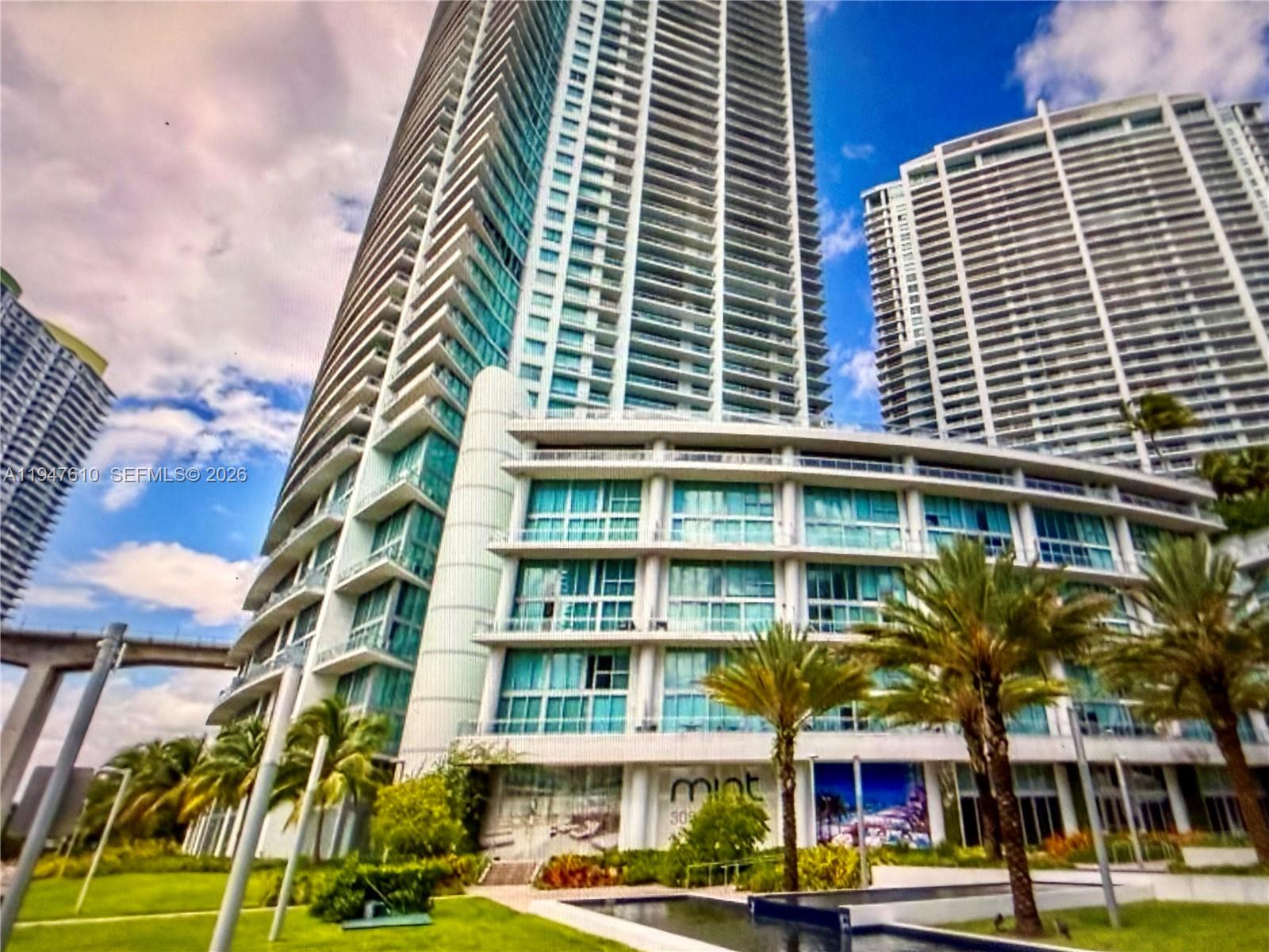 Great Investment opportunity ** Condo with amazing views and walking distance to Brickell City Center and easy access to the highway. Walk-in closet, stainless steel appliances, shades on the windows on the room and living room. Access to a State-of-the-Art pool, hot tub, exercise room, sauna, and all of the best amenities of the gorgeous and remodeled condo. Markets and shops right Downstairs. Pet-Friendly building.  Tenant Occupied. Property is rented until January 14, 2027.