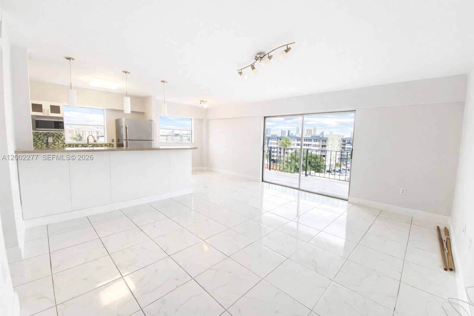 PINE TOWER CONDO - Residential
