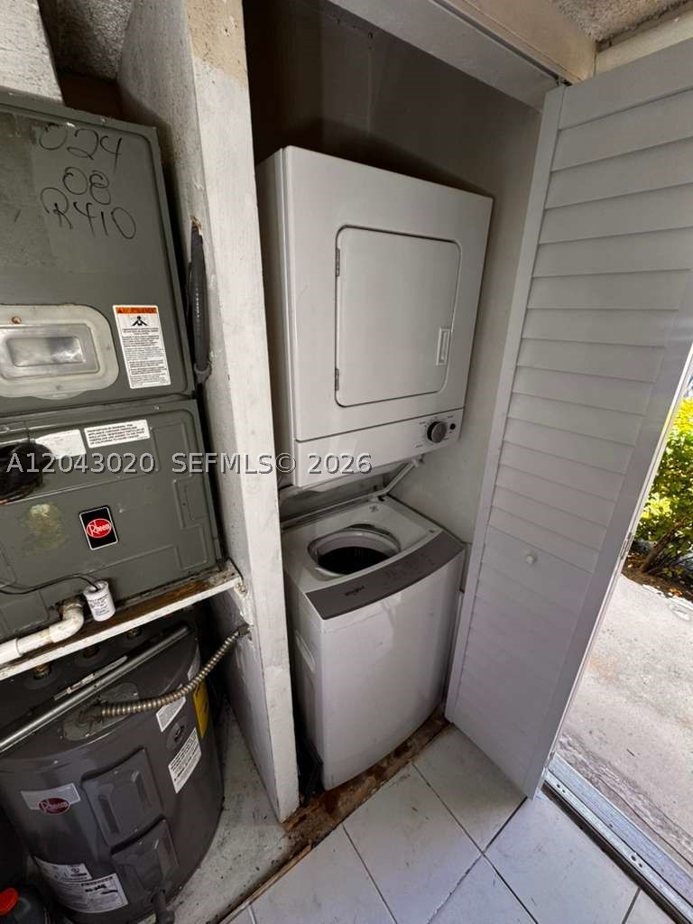 PINE LAKE ONE CONDO - Residential Lease